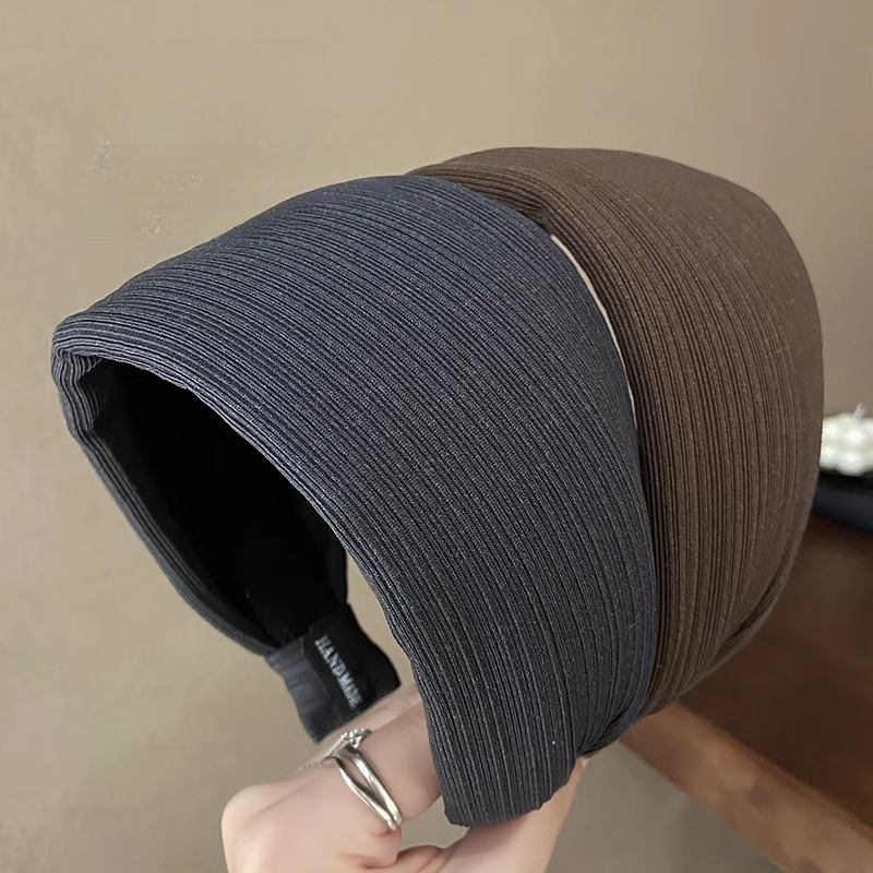 Travel Accessories Aesthetic - عصابة رأس سميكة واسعة غير قابلة